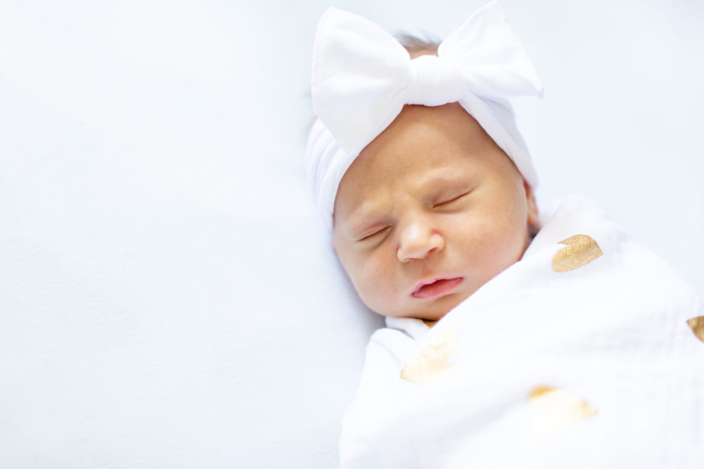 St. Louis Lifestyle Newborn Photographer