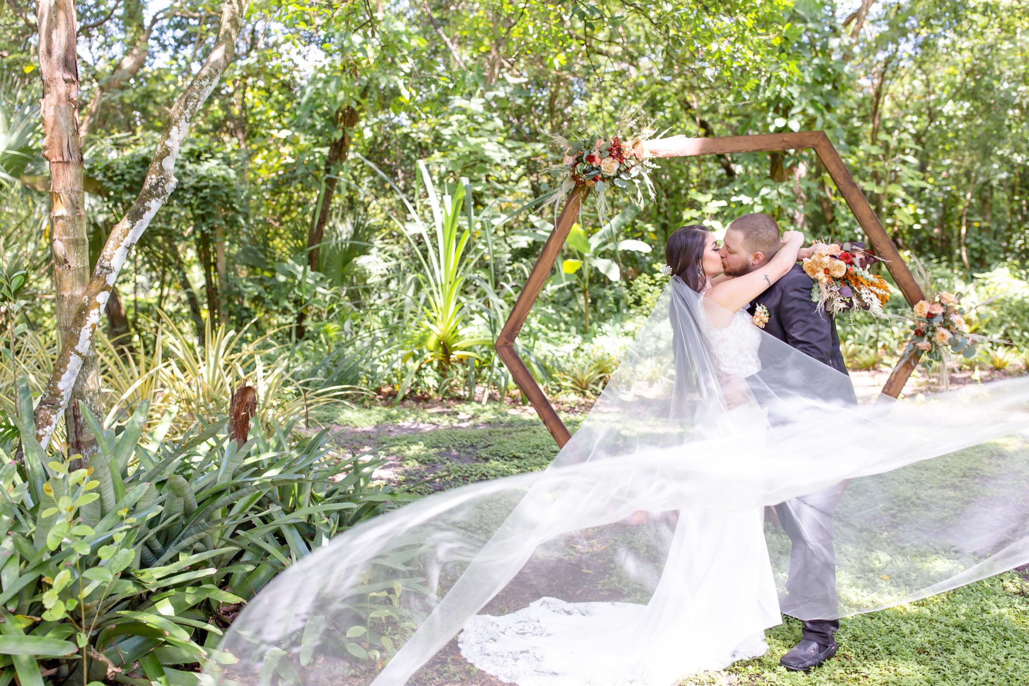 Mead Botanical Garden Wedding or Fairytale? — Orlando, Florida and