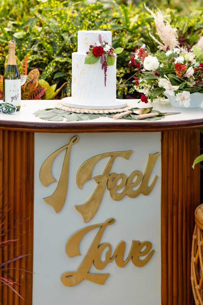 A wedding bar that says, "I feel love"