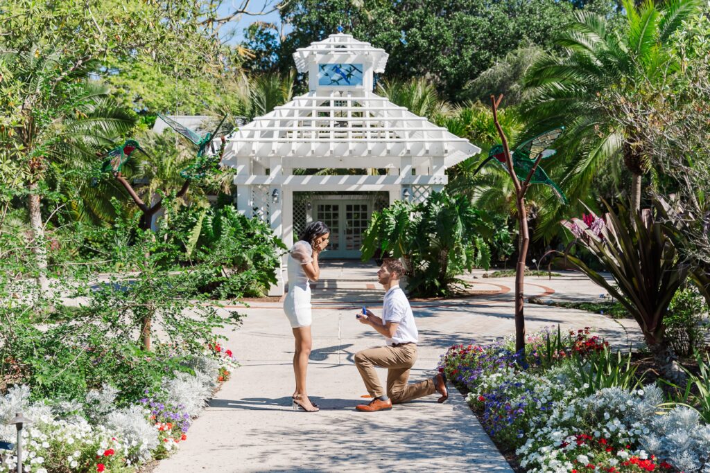 Guy proposes to girl at the Idea Garden in Leu Gardens in Orlando, Florida
