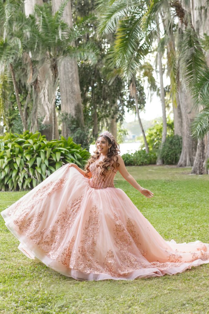 Quinceañera in Orlando at Kraft Azalea Gardens